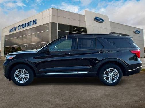 Agate Black Metallic 2023 Ford Explorer XLT
