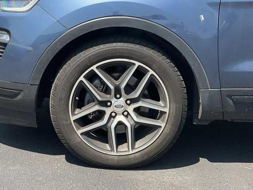 Blue Metallic 2019 Ford Explorer sport