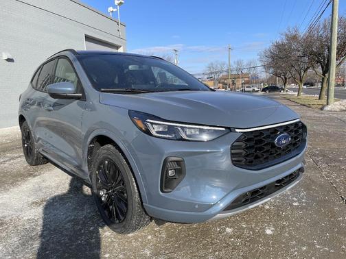 2026 Ford Escape ST-Line Elite