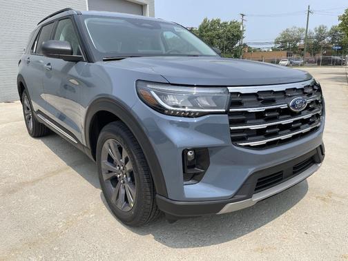 2025 Ford Explorer Active