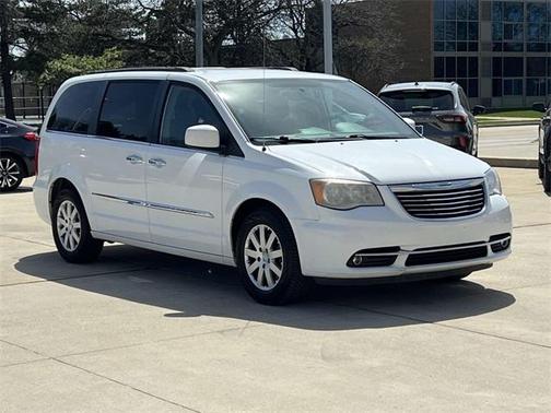 2015 Chrysler Town & Country Touring