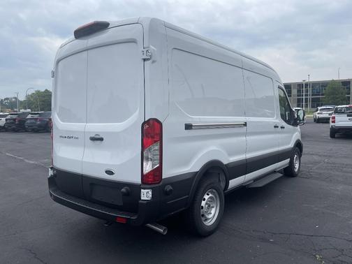2025 Ford Transit-250 148 WB Medium Roof Cargo