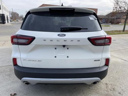 2026 Ford Escape Platinum