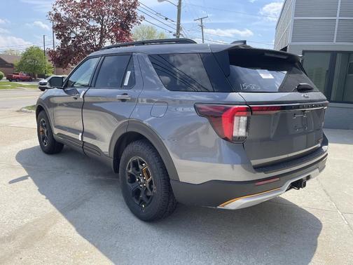 Carbonized Gray Metallic 2026 Ford Explorer Tremor