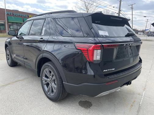 Agate Black Metallic 2026 Ford Explorer Active