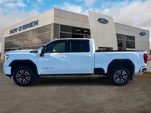 Summit White 2023 GMC Sierra 2500 AT4