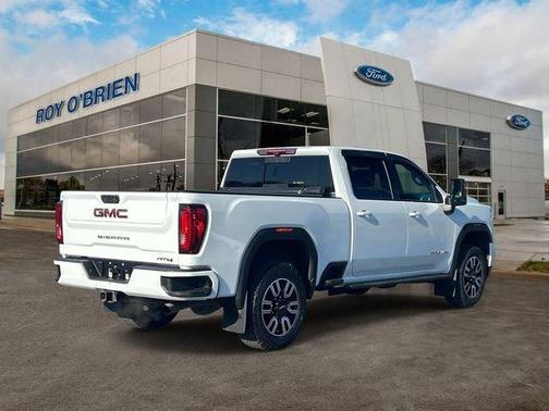 Summit White 2023 GMC Sierra 2500 AT4
