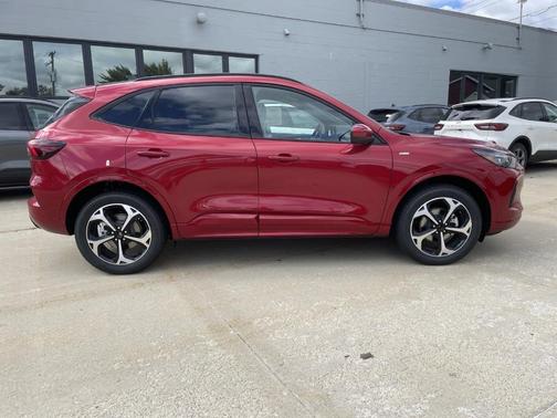 2025 Ford Escape ST-Line Elite
