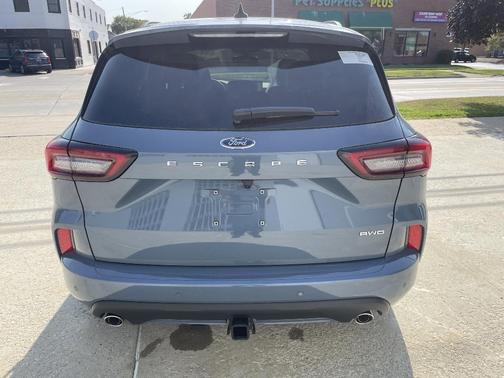 2025 Ford Escape ST-Line Elite
