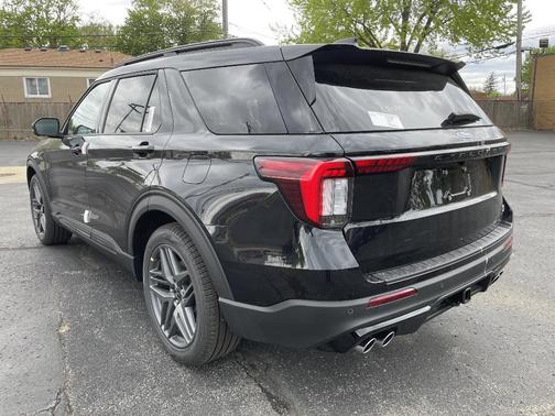 Agate Black Metallic 2026 Ford Explorer ST