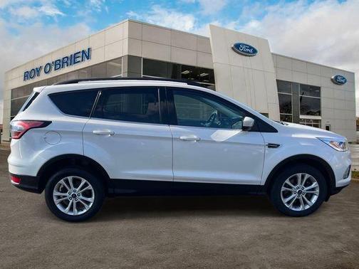 White Platinum Tri-Coat Metallic 2018 Ford Escape SEL