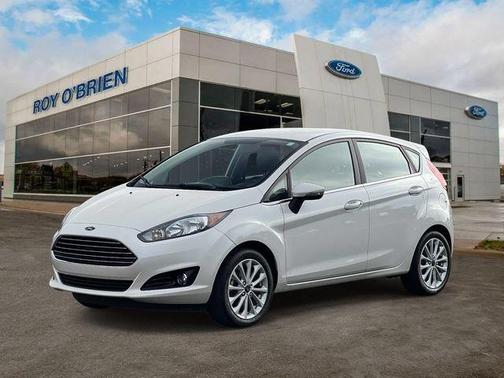 White Platinum Clearcoat Metallic 2018 Ford Fiesta Titanium