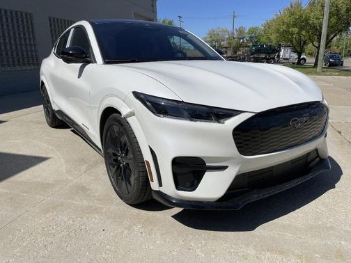 2025 Ford Mustang Mach-E GT