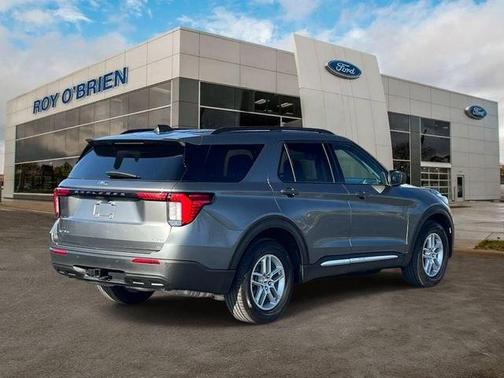 Carbonized Gray Metallic 2025 Ford Explorer Active