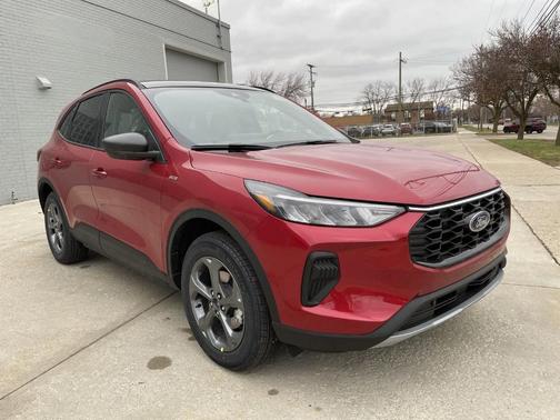 2025 Ford Escape ST-Line
