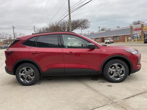 2025 Ford Escape ST-Line