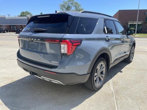 Vapor Blue Metallic 2026 Ford Explorer Active