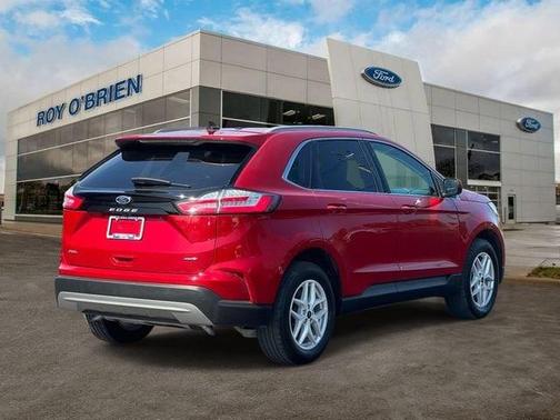 Rapid Red Metallic Tinted Clearcoat 2024 Ford Edge SEL