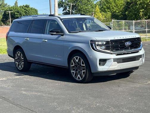 Glacier Gray Metallic 2025 Ford Expedition Max Platinum