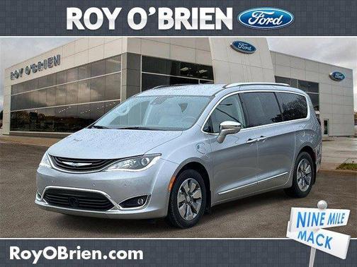 2018 Chrysler Pacifica Hybrid Limited