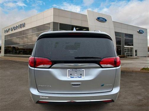 2018 Chrysler Pacifica Hybrid Limited
