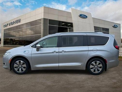 2018 Chrysler Pacifica Hybrid Limited