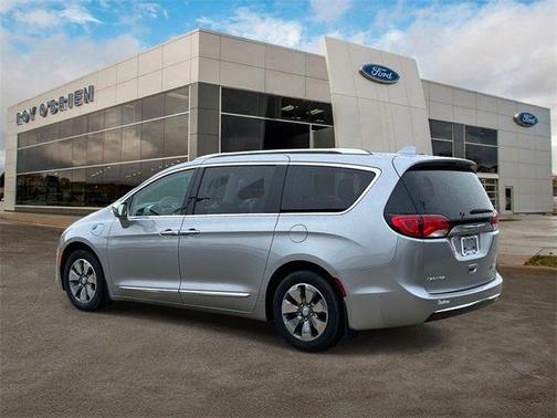 2018 Chrysler Pacifica Hybrid Limited