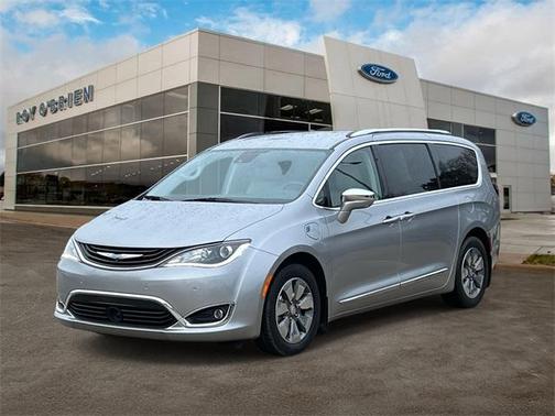 2018 Chrysler Pacifica Hybrid Limited