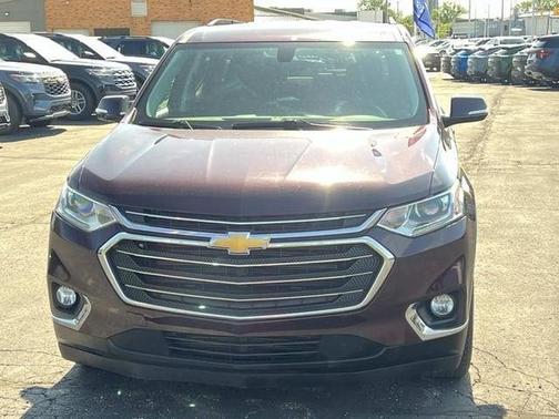 Black Currant Metallic 2019 Chevrolet Traverse LT Cloth
