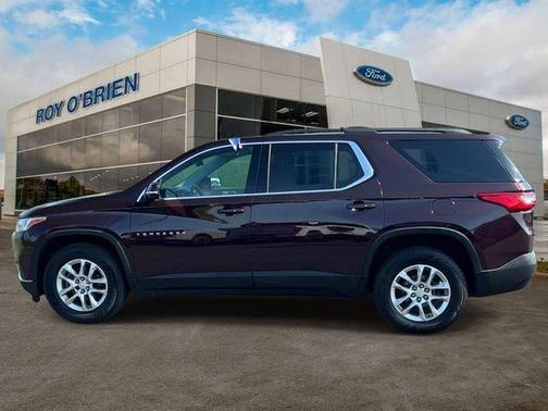 Black Currant Metallic 2019 Chevrolet Traverse LT Cloth