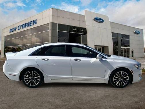 2018 Lincoln MKZ Select