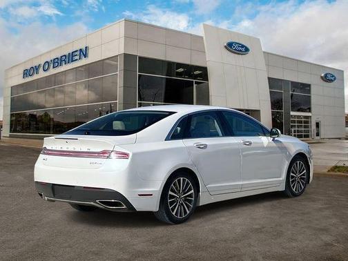2018 Lincoln MKZ Select