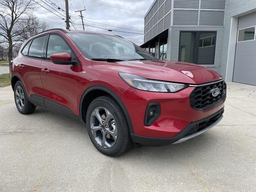 2025 Ford Escape ST-Line Select