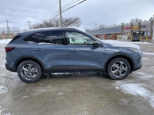 2025 Ford Escape ST-Line
