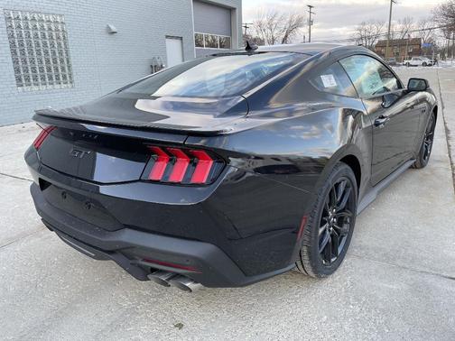 2026 Ford Mustang GT Premium