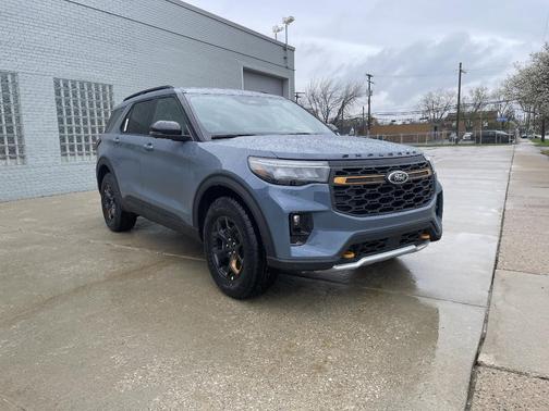 Vapor Blue Metallic 2026 Ford Explorer Tremor