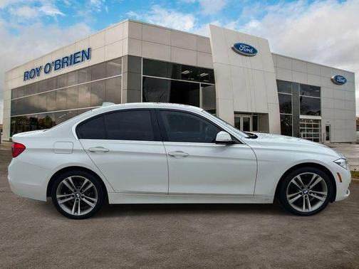 Alpine White 2017 BMW 330 i xDrive