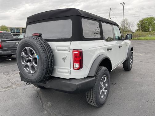 Avalanche Gray 2026 Ford Bronco Big Bend