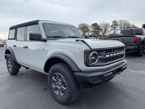 Avalanche Gray 2026 Ford Bronco Big Bend