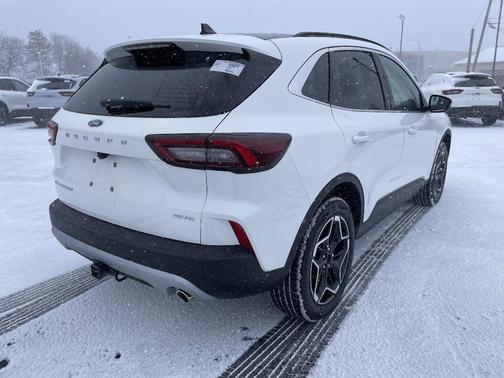 2026 Ford Escape Platinum