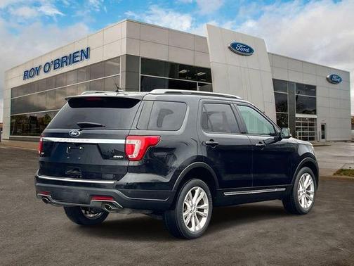 Shadow Black 2018 Ford Explorer XLT