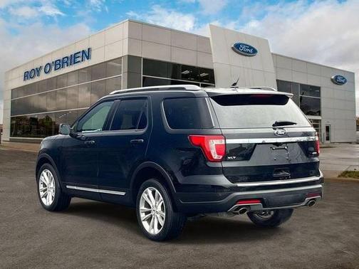 Shadow Black 2018 Ford Explorer XLT