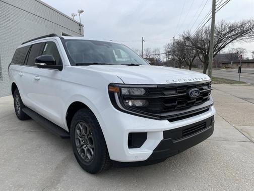 Oxford White 2026 Ford Expedition Max Active