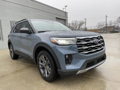 Vapor Blue Metallic 2026 Ford Explorer Active
