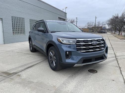 Vapor Blue Metallic 2026 Ford Explorer Active