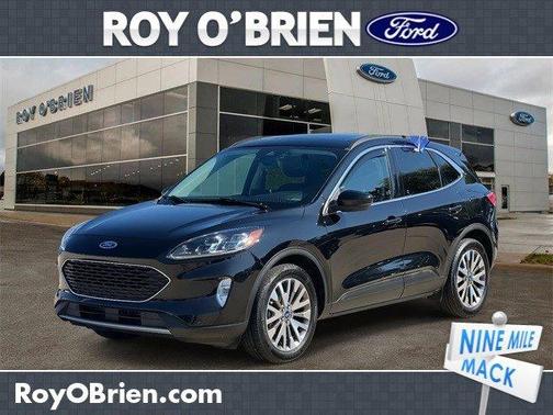 2022 Ford Escape Titanium