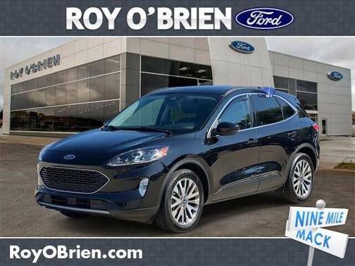 2022 Ford Escape Titanium