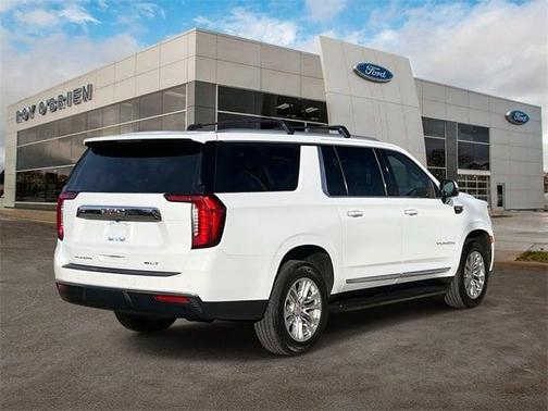 2021 GMC Yukon XL SLT