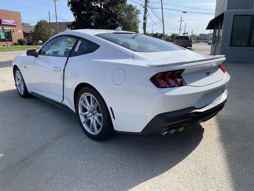 2025 Ford Mustang GT Premium
