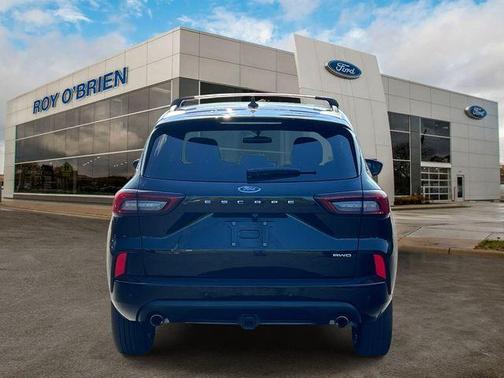 Agate Black Metallic 2024 Ford Escape ST-Line Select